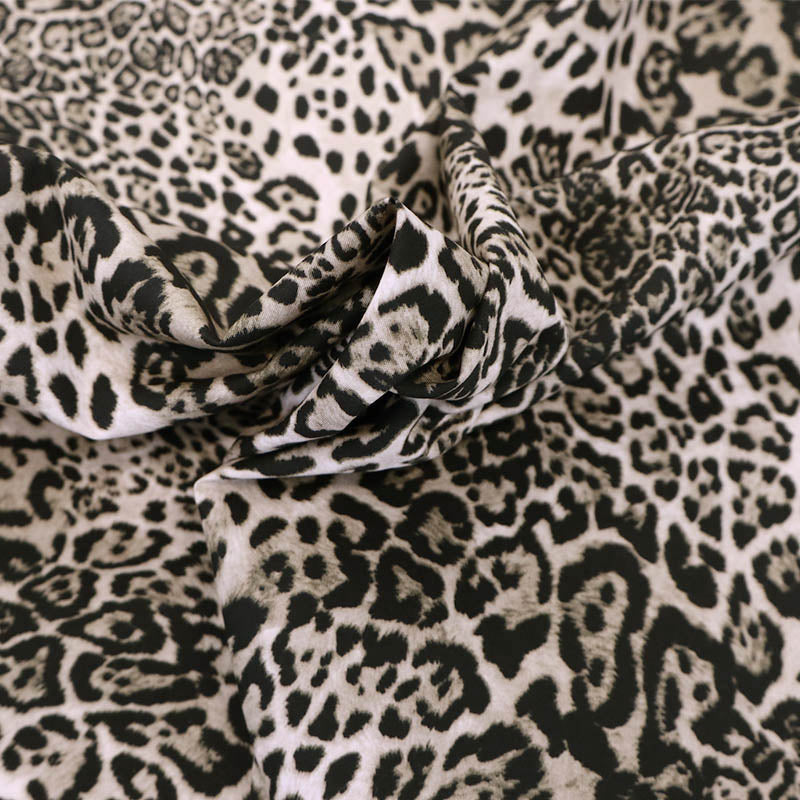 Cotton Poplin - Leopard Print - Snowy